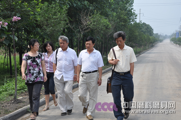 中國機床工具工業協會磨料磨具分會副秘書長周金龍、戴紅軍走訪鄭州燁達
