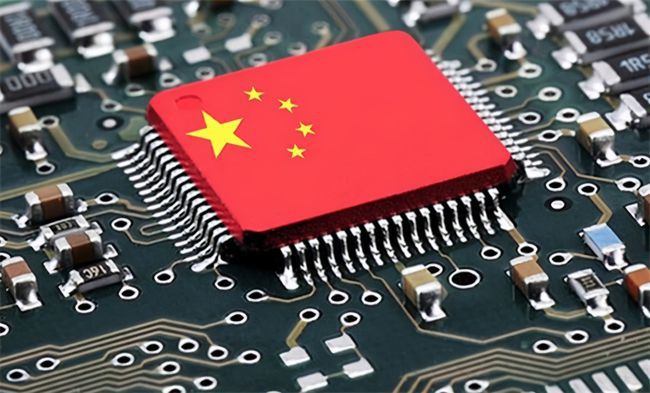 中方自研芯片亮相，業(yè)內(nèi)人士：防西方卡脖子不能光燒錢，得靠自己