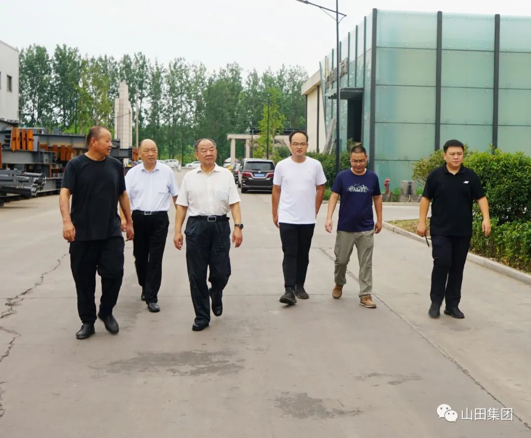 山東省人力資源發(fā)展促進會會長夏魯青一行蒞臨山田集團調研