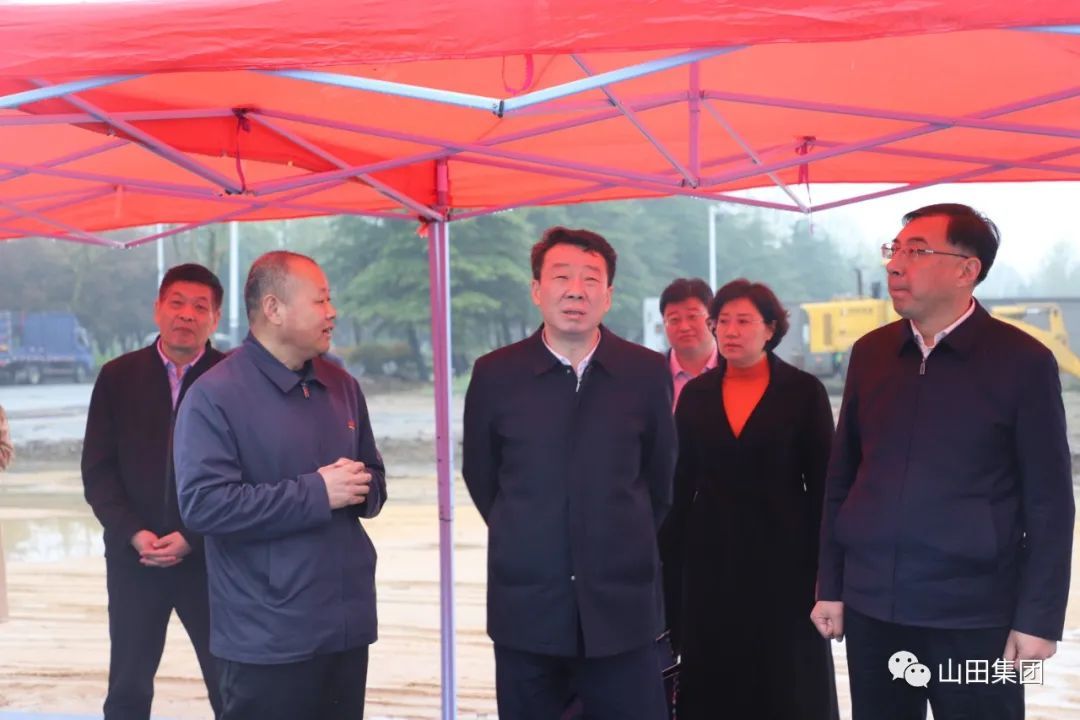 臨沂市委書記任剛到山田集團(tuán)新項(xiàng)目現(xiàn)場(chǎng)調(diào)研